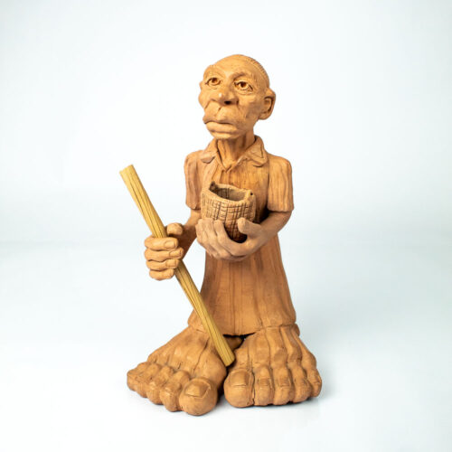 Senhora com pote de Beto Pezão